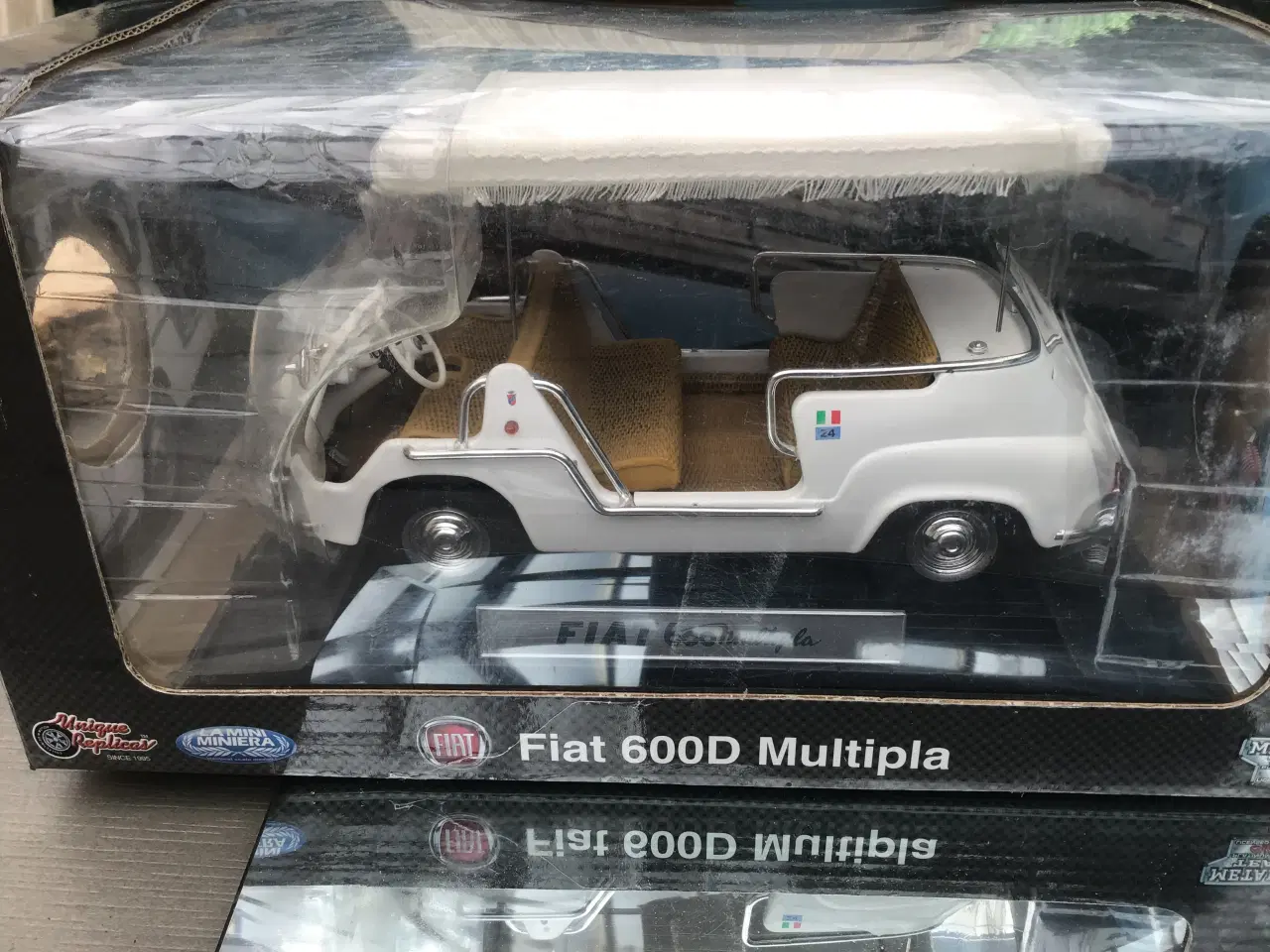 Billede 7 - Modelbil 1:18. LA MINIERA FIAT 600 D MULTIPLA