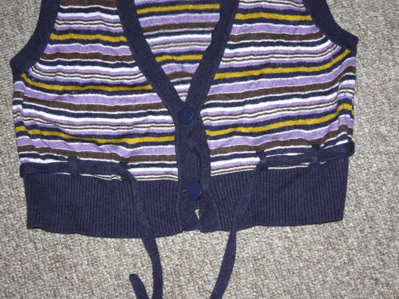 Billede 3 - Fransa vest str. M/L ( XL på label)