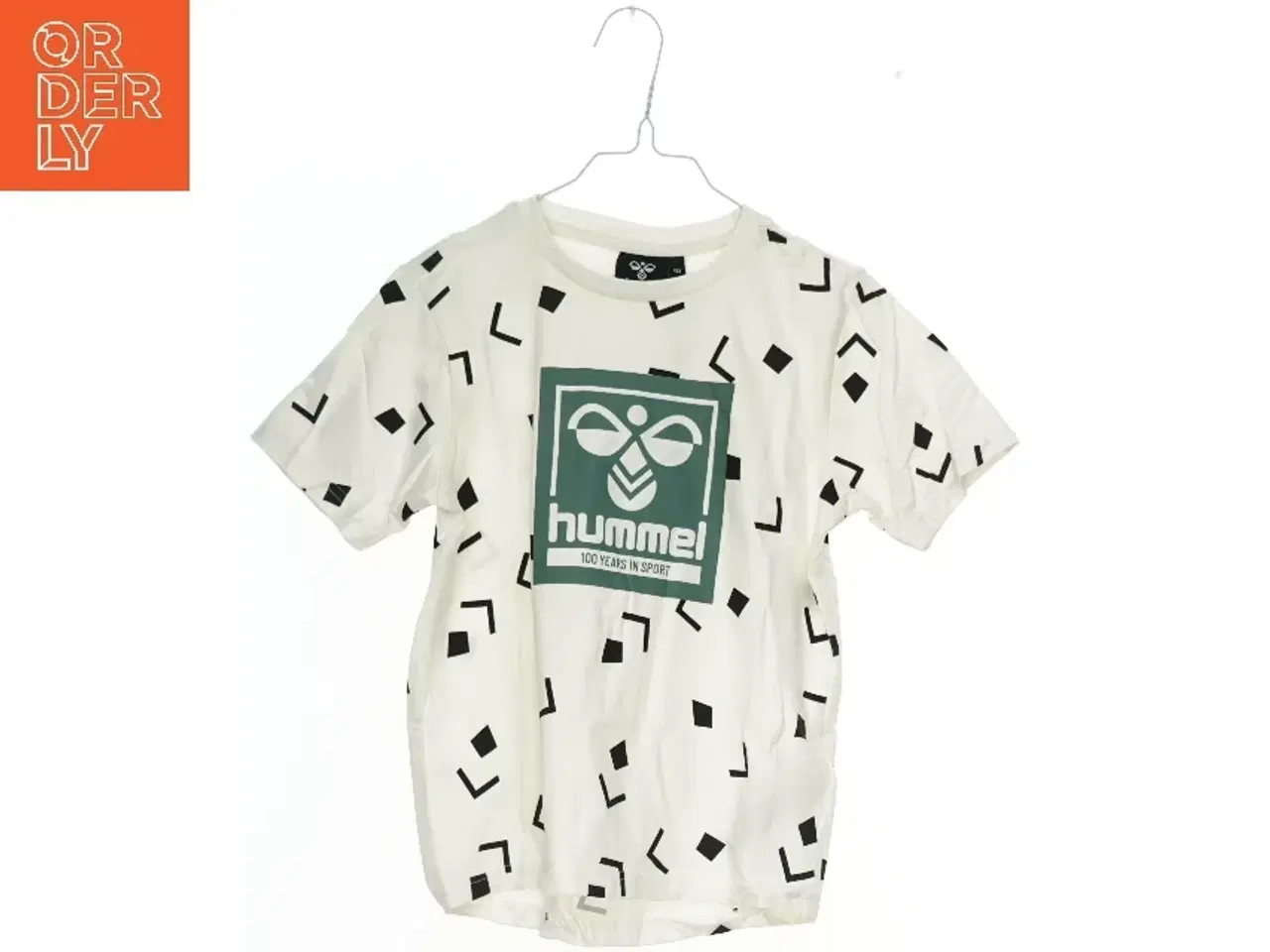 Billede 1 - NY Hvid og sort T-shirt fra Hummel (str. 122)