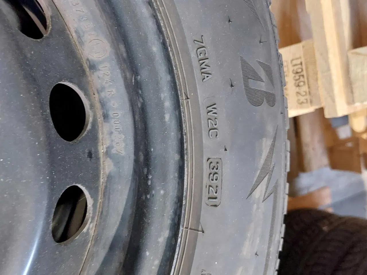 Billede 3 - Toyota Chr vinterhjul 16"