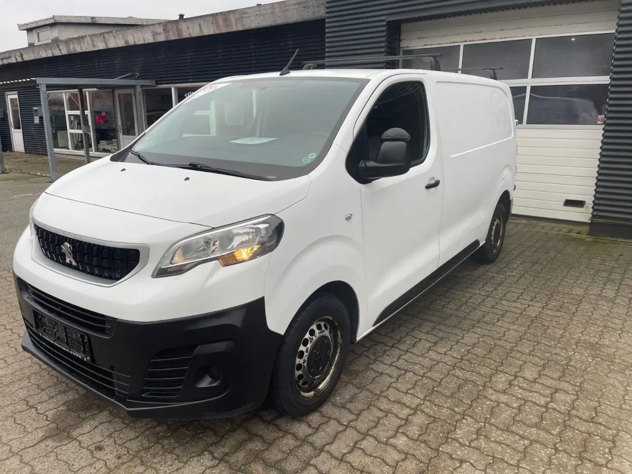 Billede 2 - Peugeot Expert 2,0 BlueHDi 120 L2 Plus Van
