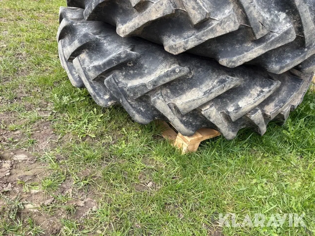 Billede 9 - Traktordæk Alliance 2 styk