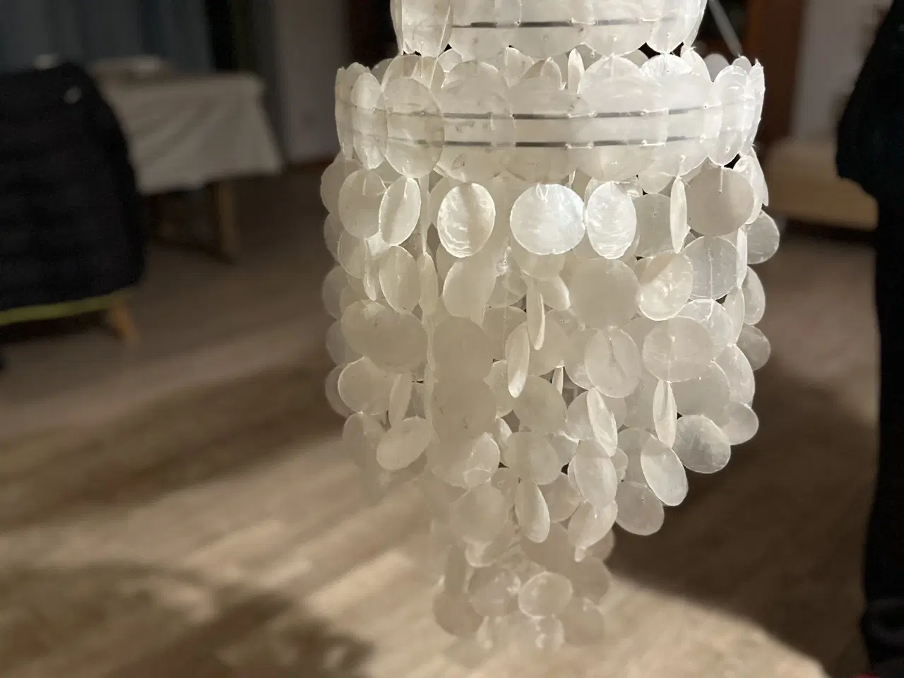 Billede 1 - Loftslamper lavet af skalplader