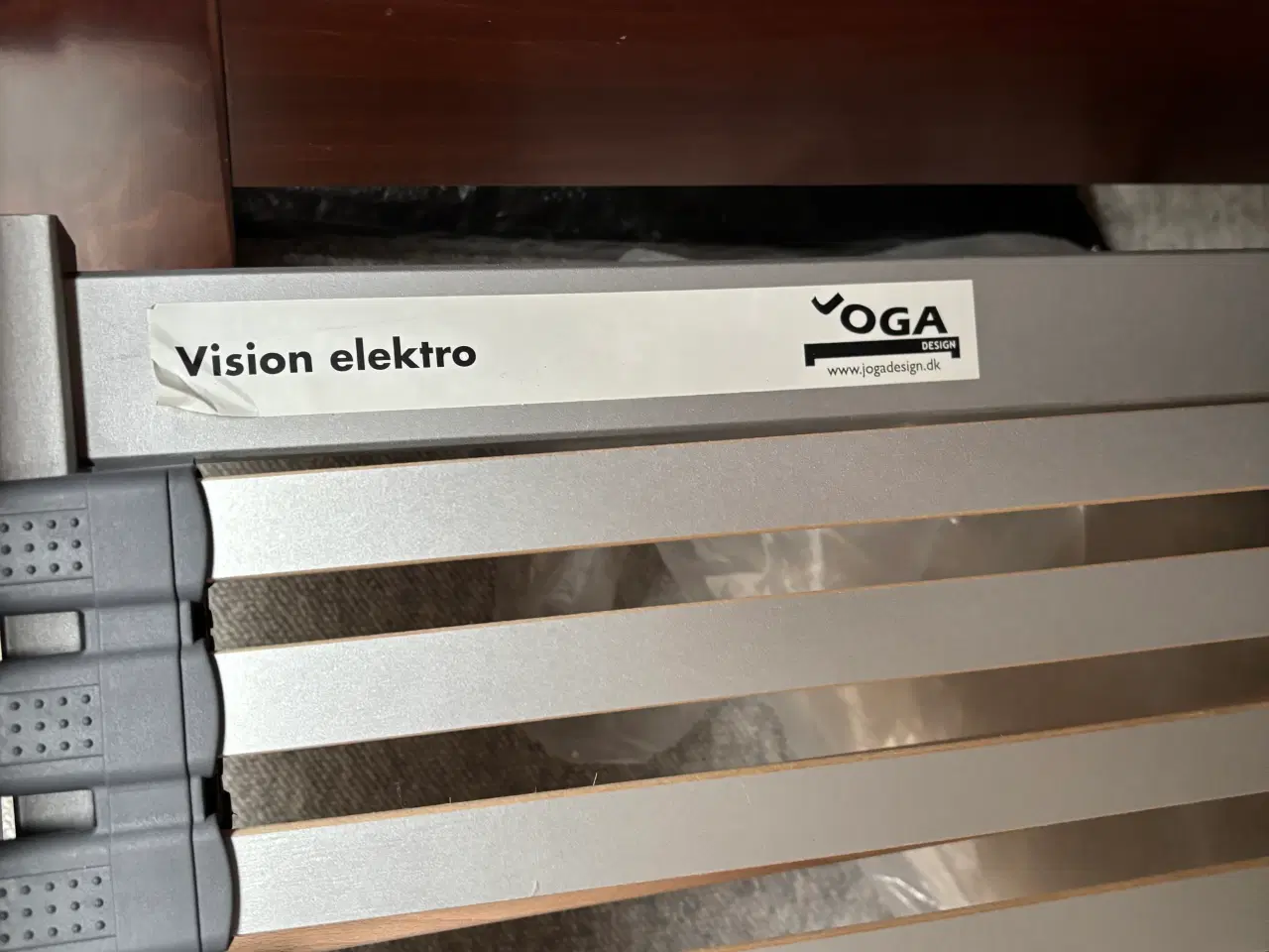 Billede 2 - Seng med elevationbund og Donlopillo madras