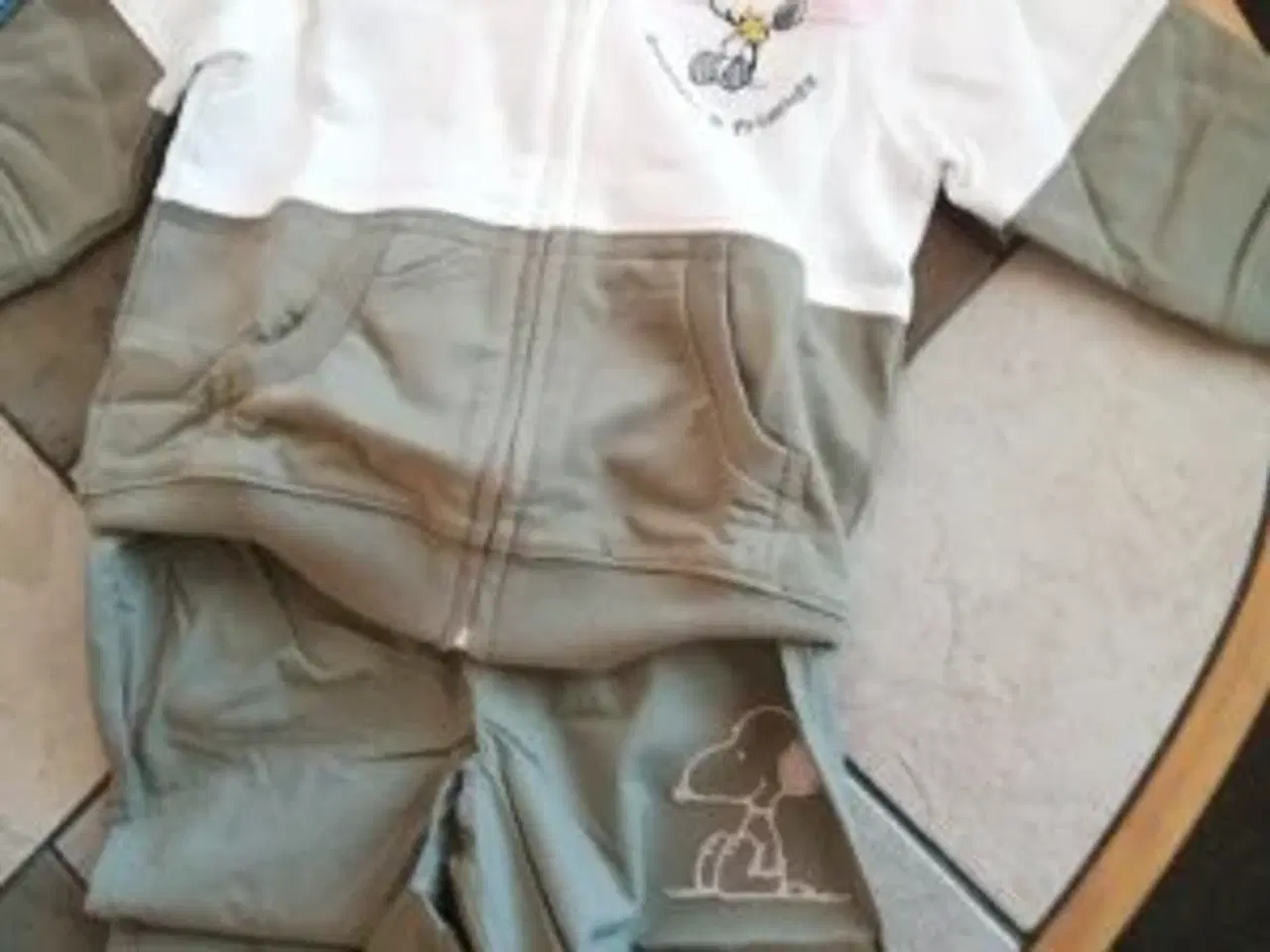 Billede 1 - sæt og kjoler