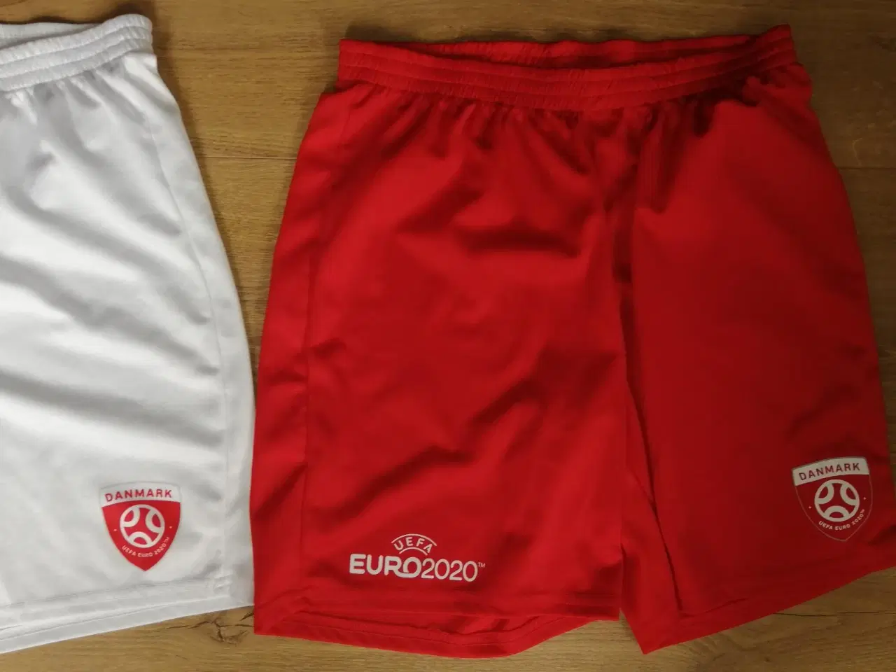 Billede 3 - 2 PAR DANMARK EURO 2020 SHORTS, STR. 12-14 ÅR