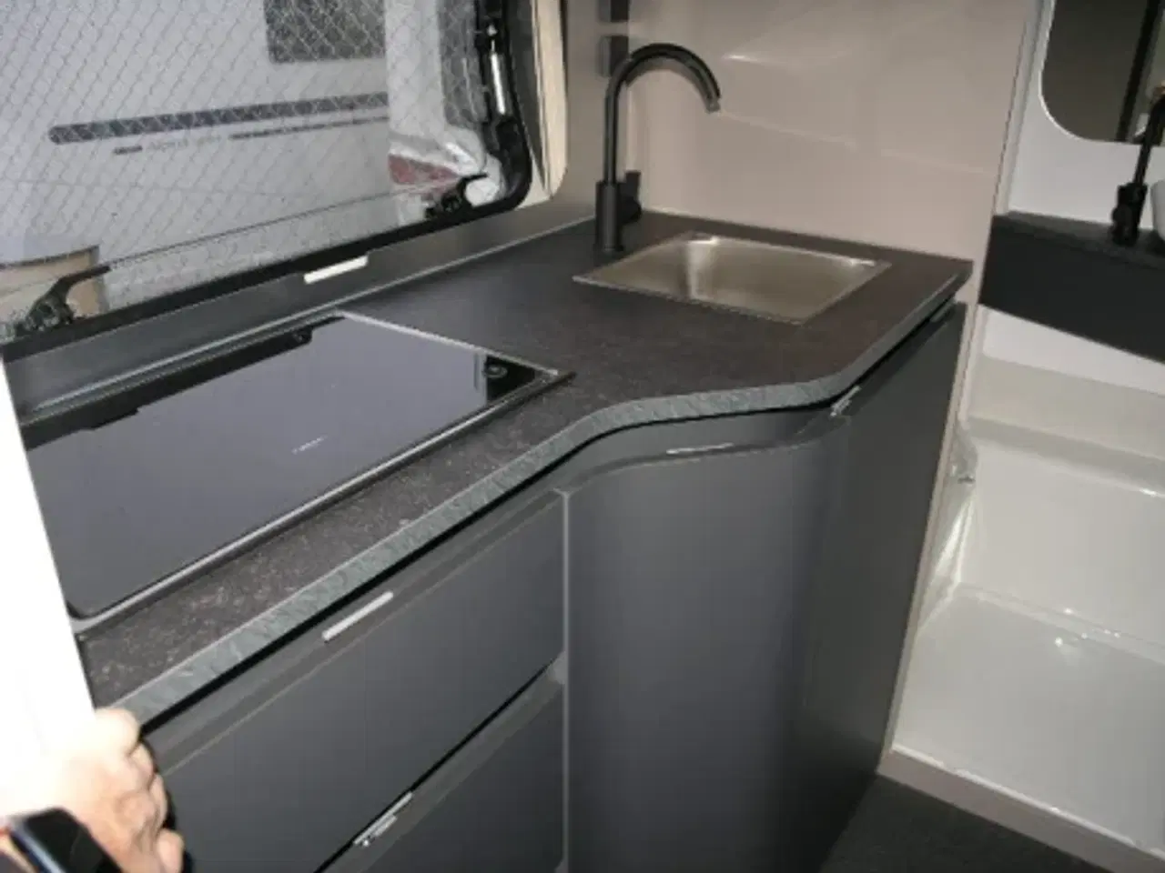 Billede 5 - Adria Action 391 LH Sport