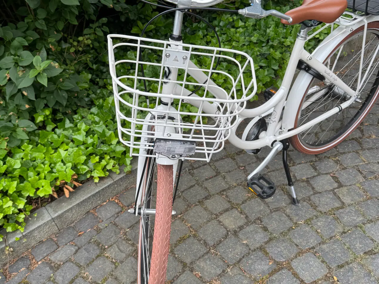 Billede 2 - Næsten ny Winther pige cykel 26”