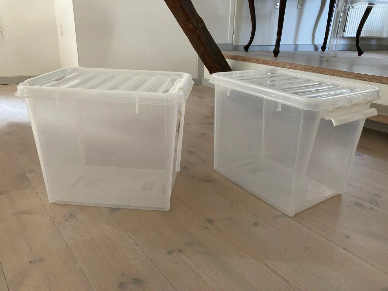 Billede 2 - 2 plastik opbevaringsbokse 