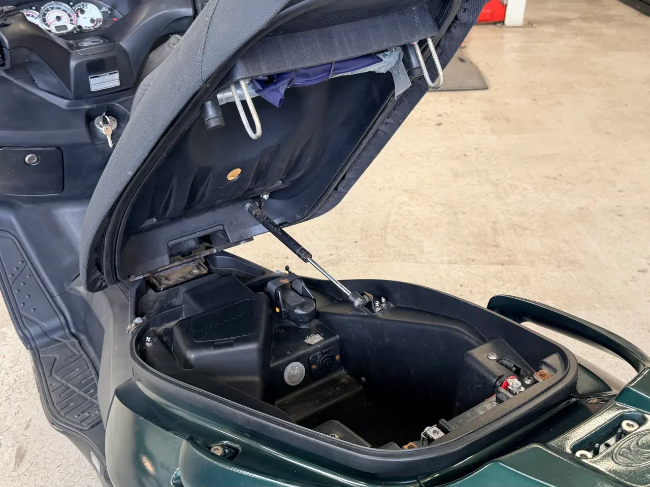 Billede 9 - Nysynet 500 kubik Maxiscooter. Kymco Xciting