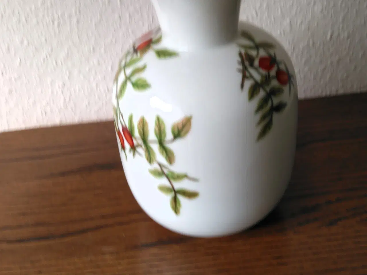 Billede 3 - Flot håndmalet vase.