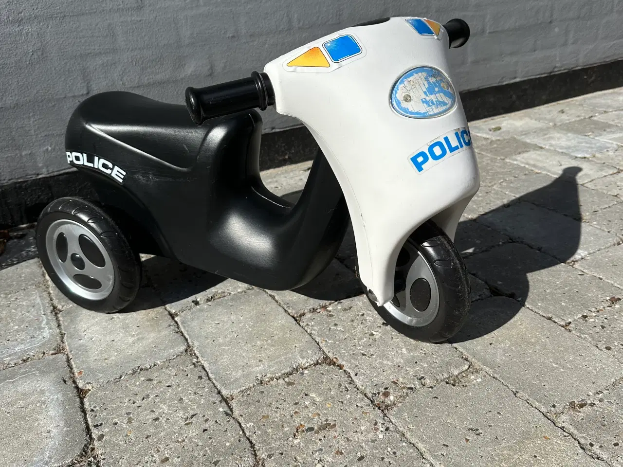 Billede 1 - Politi scooter fra dantoy