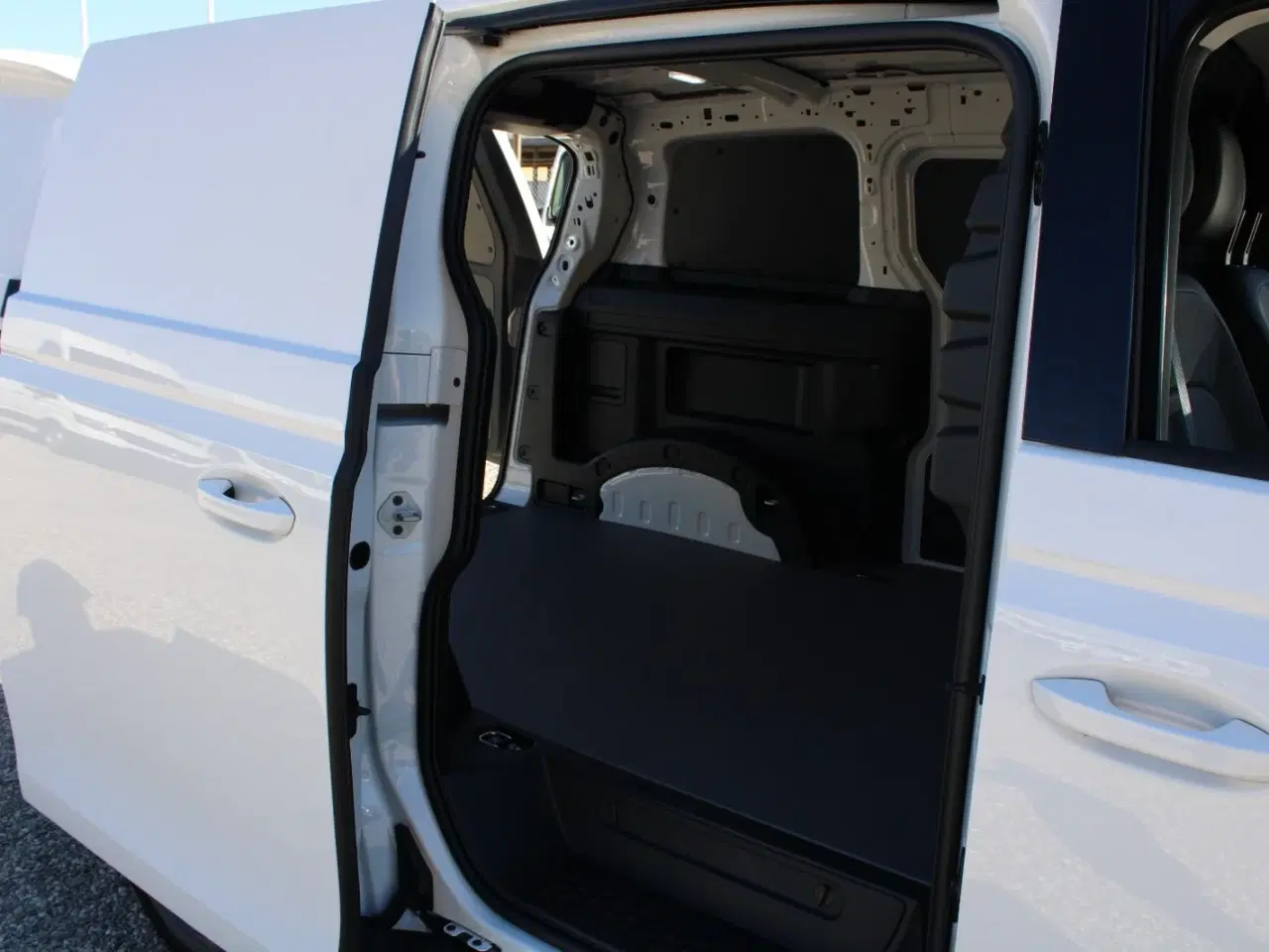 Billede 14 - VW ID.Buzz 79 Cargo Pro