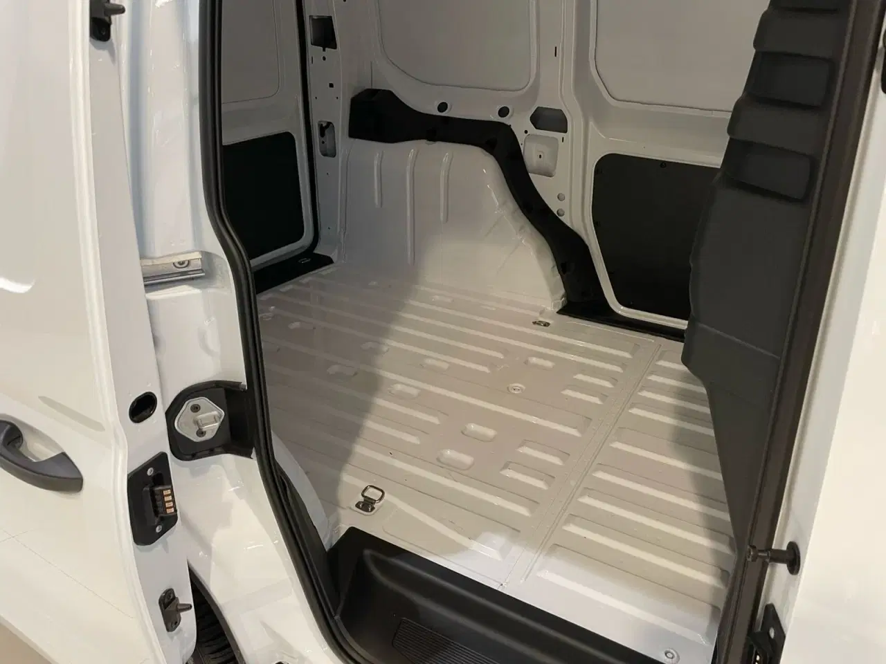 Billede 4 - Ford Transit Connect 1,5 PHEV Trend aut. kort