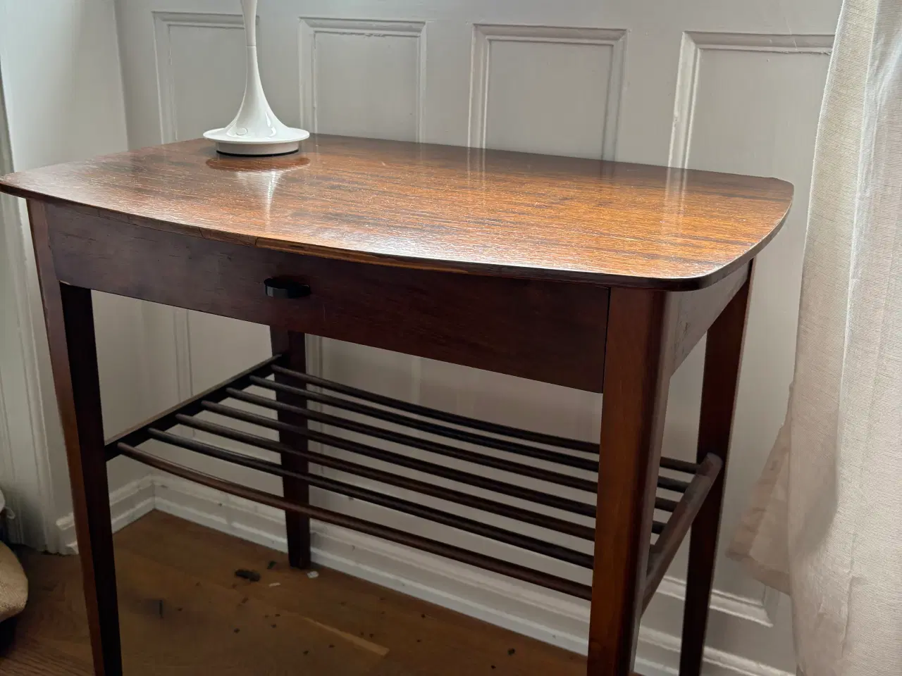 Billede 2 - Bord i træ