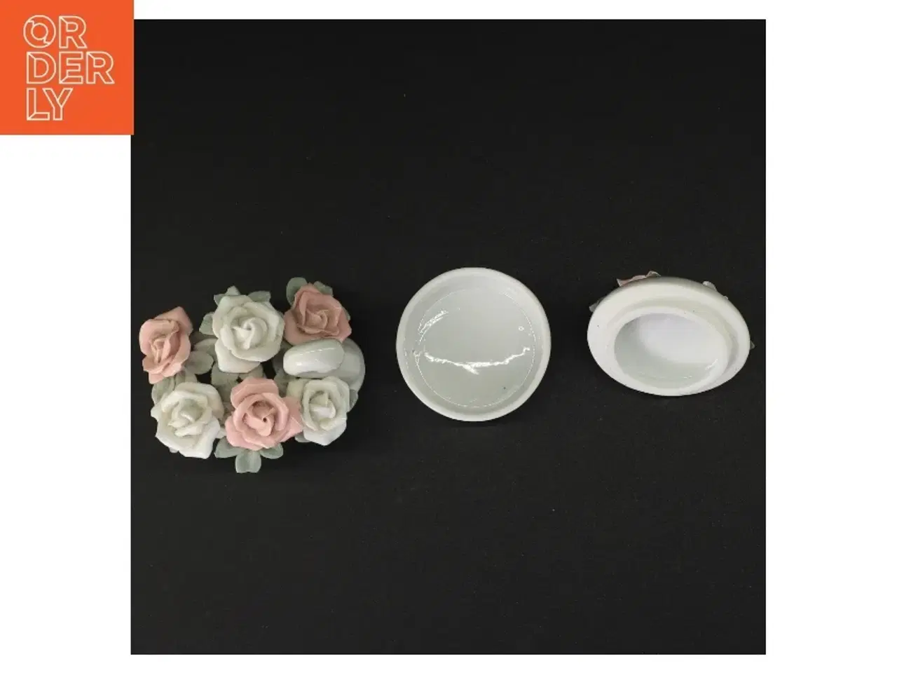 Billede 6 - Porcelænssvane med blomsterdekoration og krukke (str. Svane 9 x 8 x 8 cm krukke 7 x 6 cm)