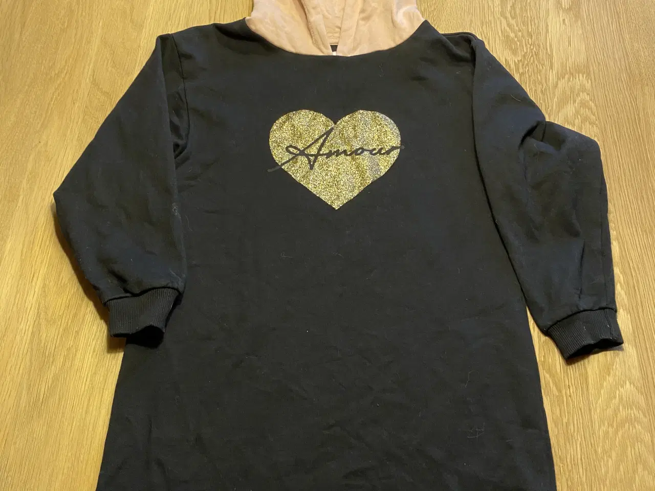 Billede 7 - Pompdelux kjole. 122/ 128. shorts mm