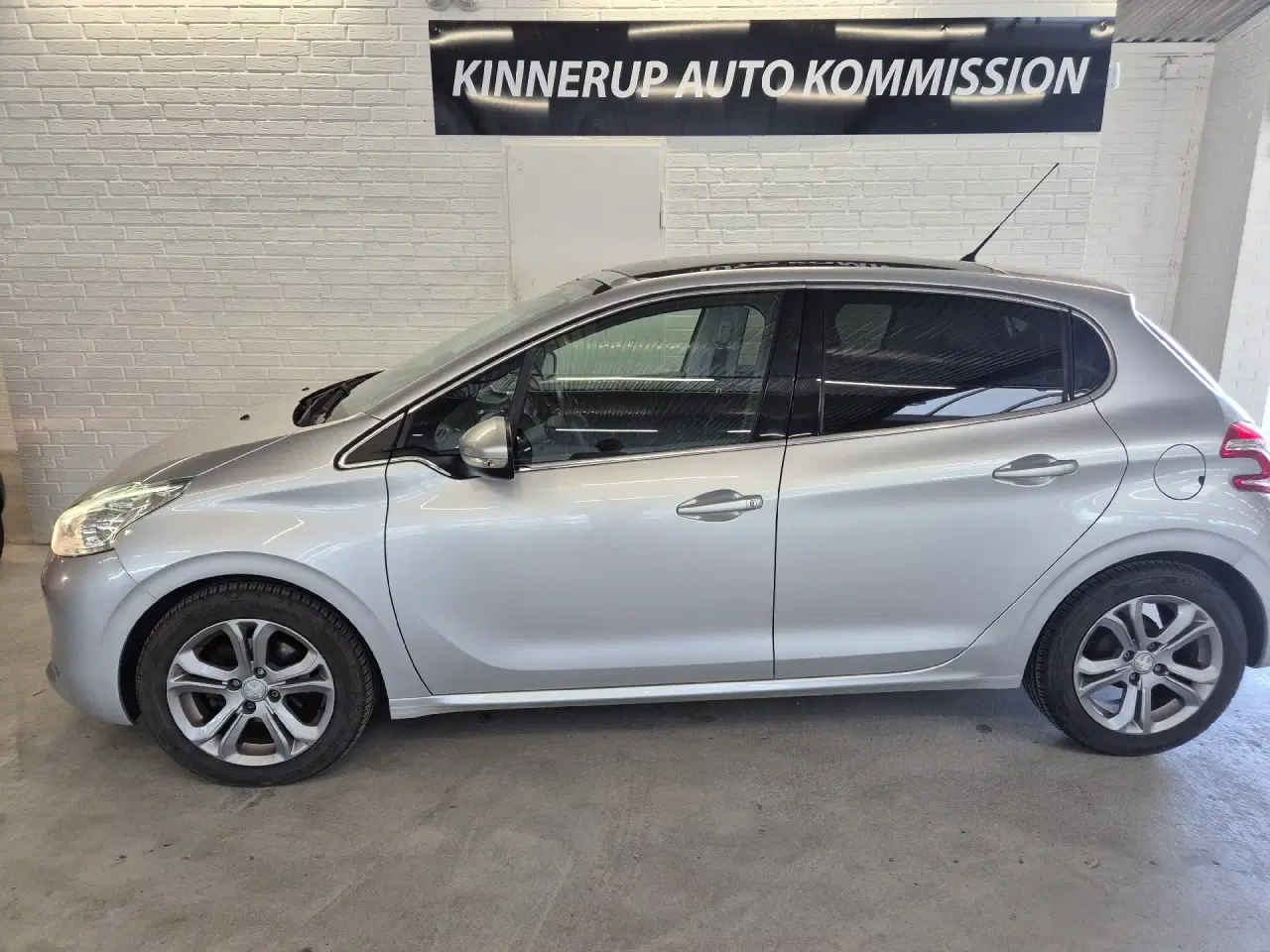 Billede 3 - Peugeot 208 1,2 VTi Allure 82HK 5d