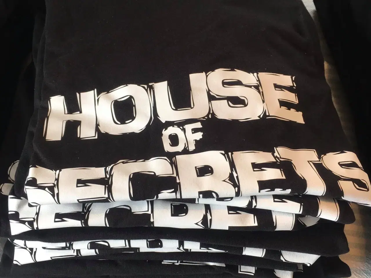 Billede 7 - T-shirts fra det danske rockband House of Secrets