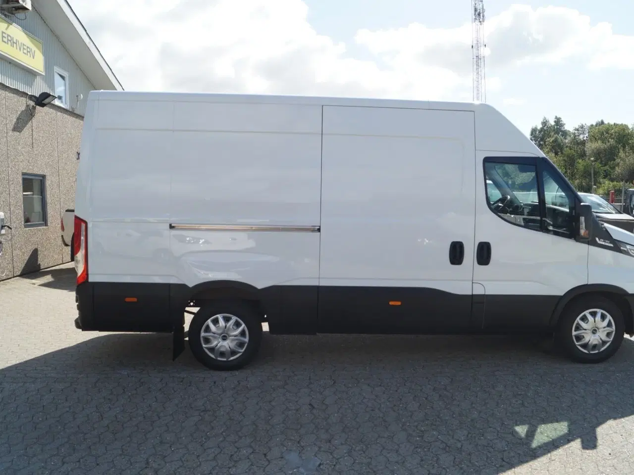 Billede 17 - Iveco Daily 2,3 35S16 12m³ Van AG8
