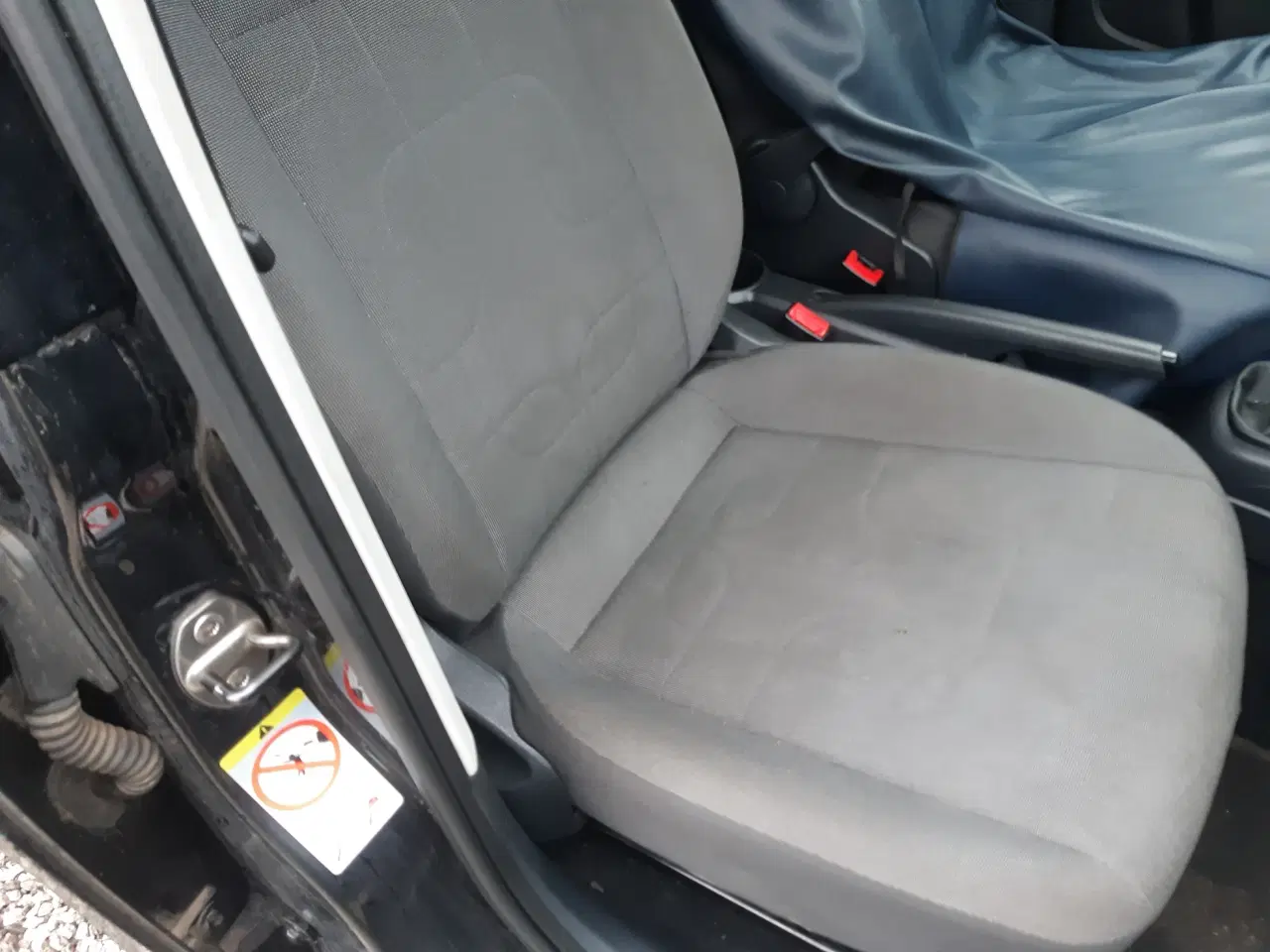 Billede 8 - VW PU. Synet. Sortmetal  Ingen rust ved tankdæksel