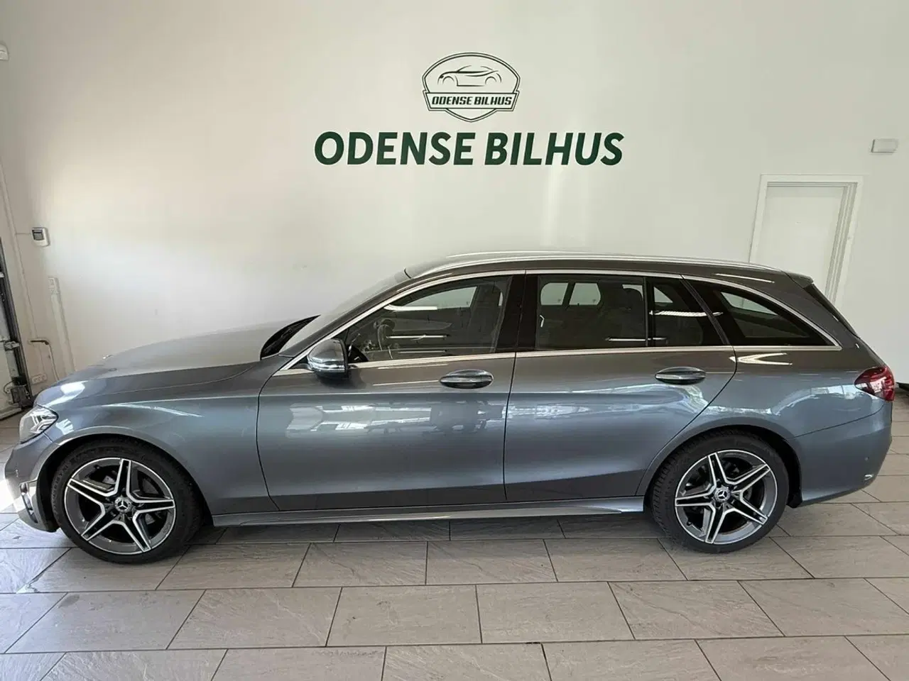 Billede 3 - Mercedes C220 d 2,0 AMG Line stc. aut.