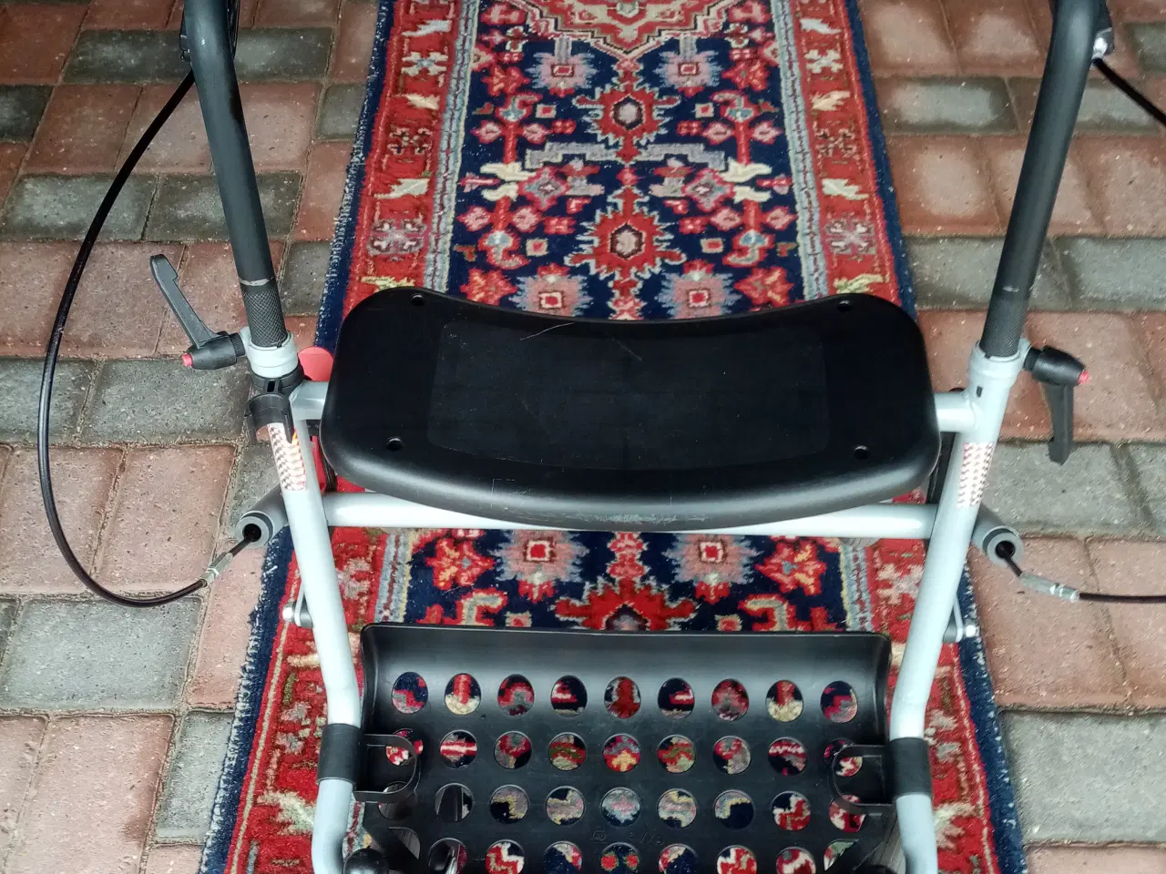 Billede 2 - ROLLATOR-- REHAFORUM MIDEKAL-- SØLV FARVET