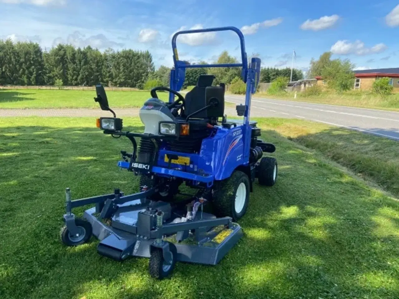 Billede 1 - Iseki SF237 baghjulsstyret redskabsbære 