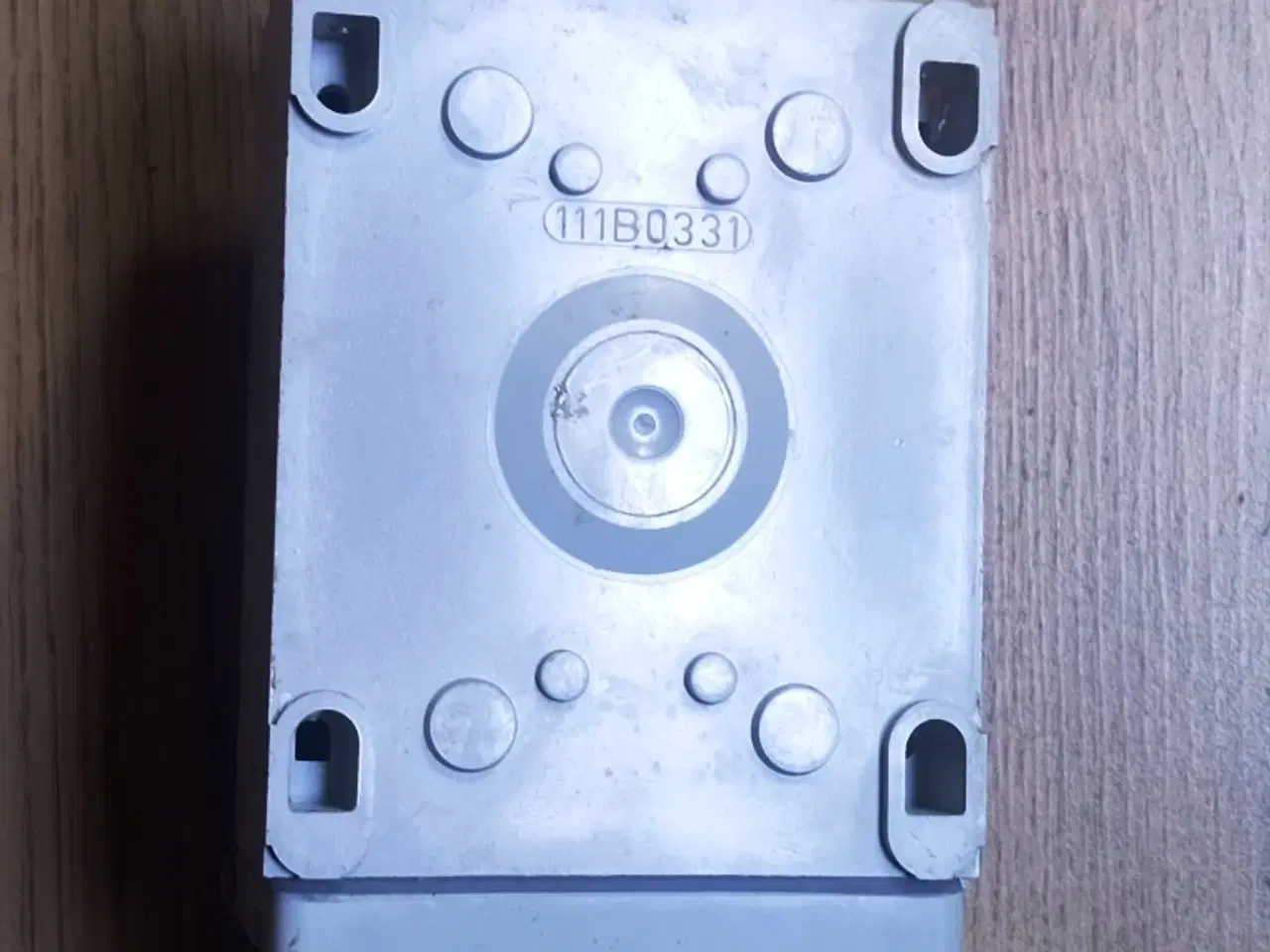 Billede 4 - 400 volt stikkontakt med afbryder, grå