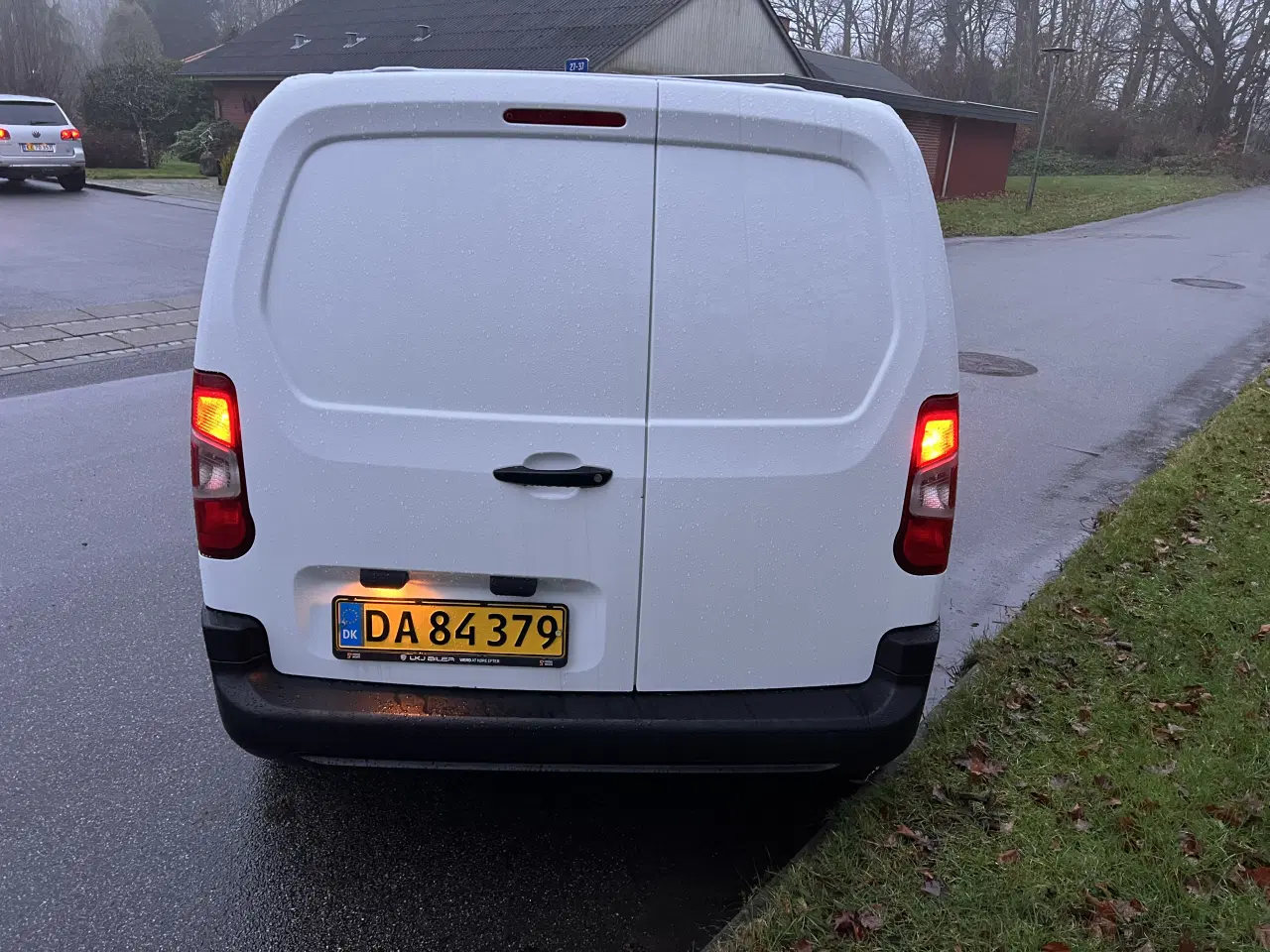 Billede 7 - Fin lille vare bil 