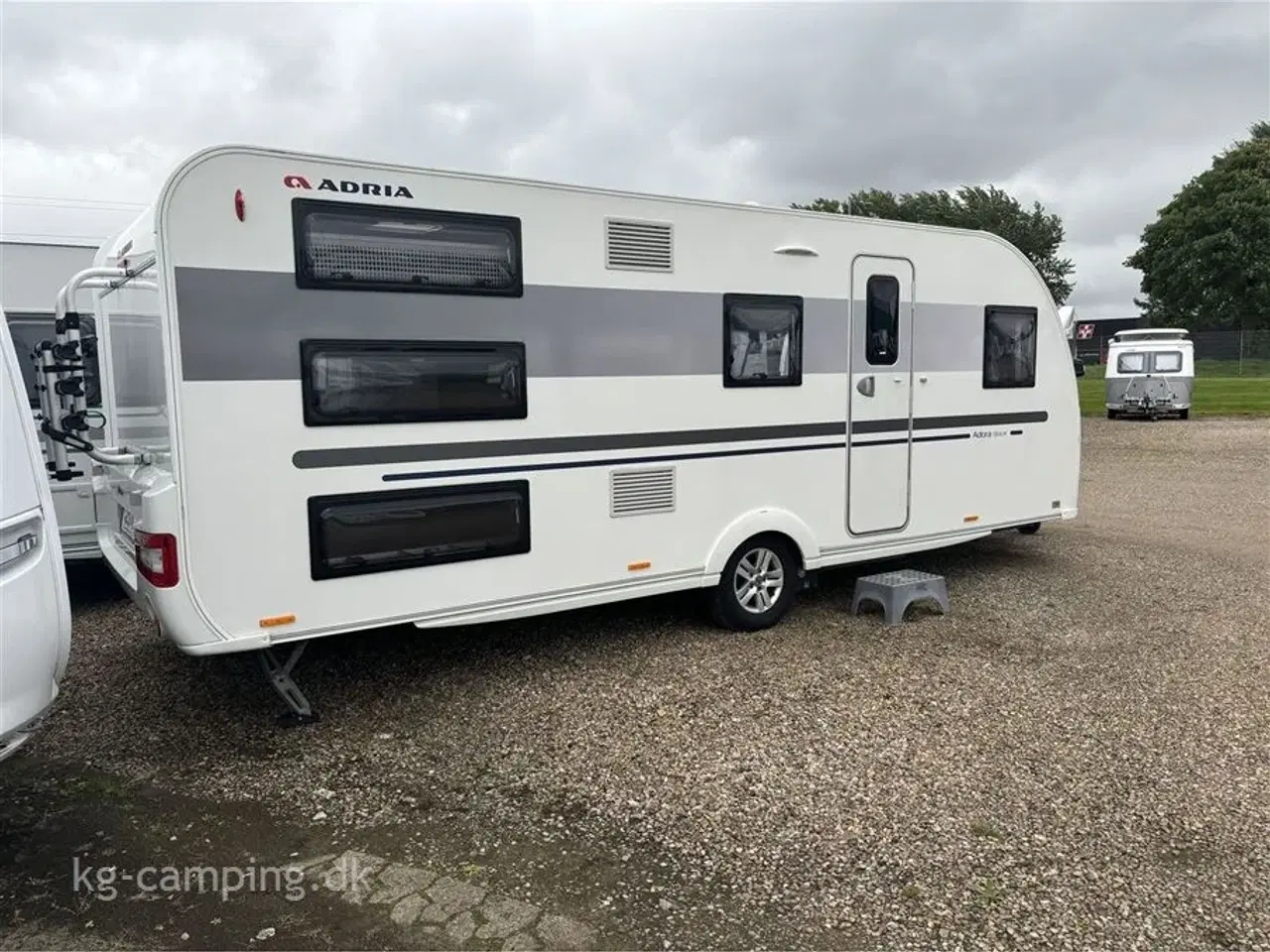 Billede 2 - 2020 - Adria Adora 593 UK   Velholdt Luksus Campingvogn