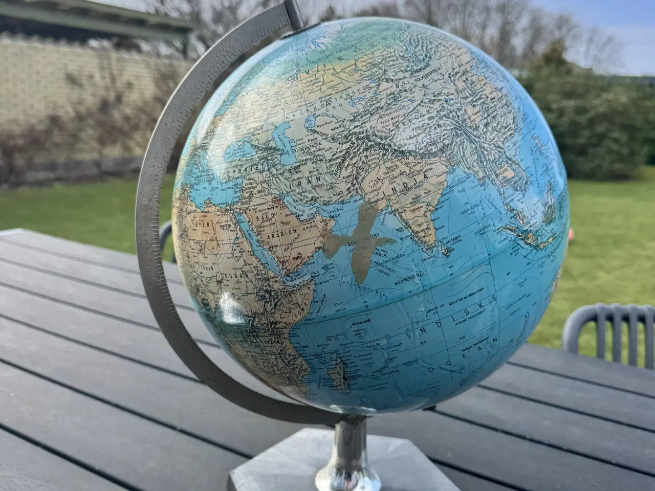 Billede 3 - Gammel globus i fin stand