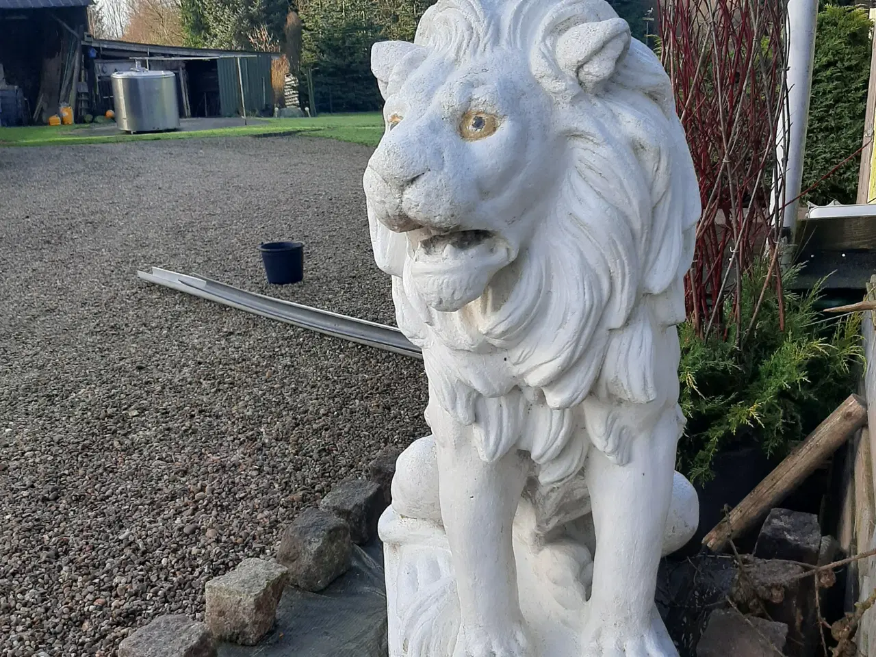 Billede 3 - Løve statue  Beton eller marmor 