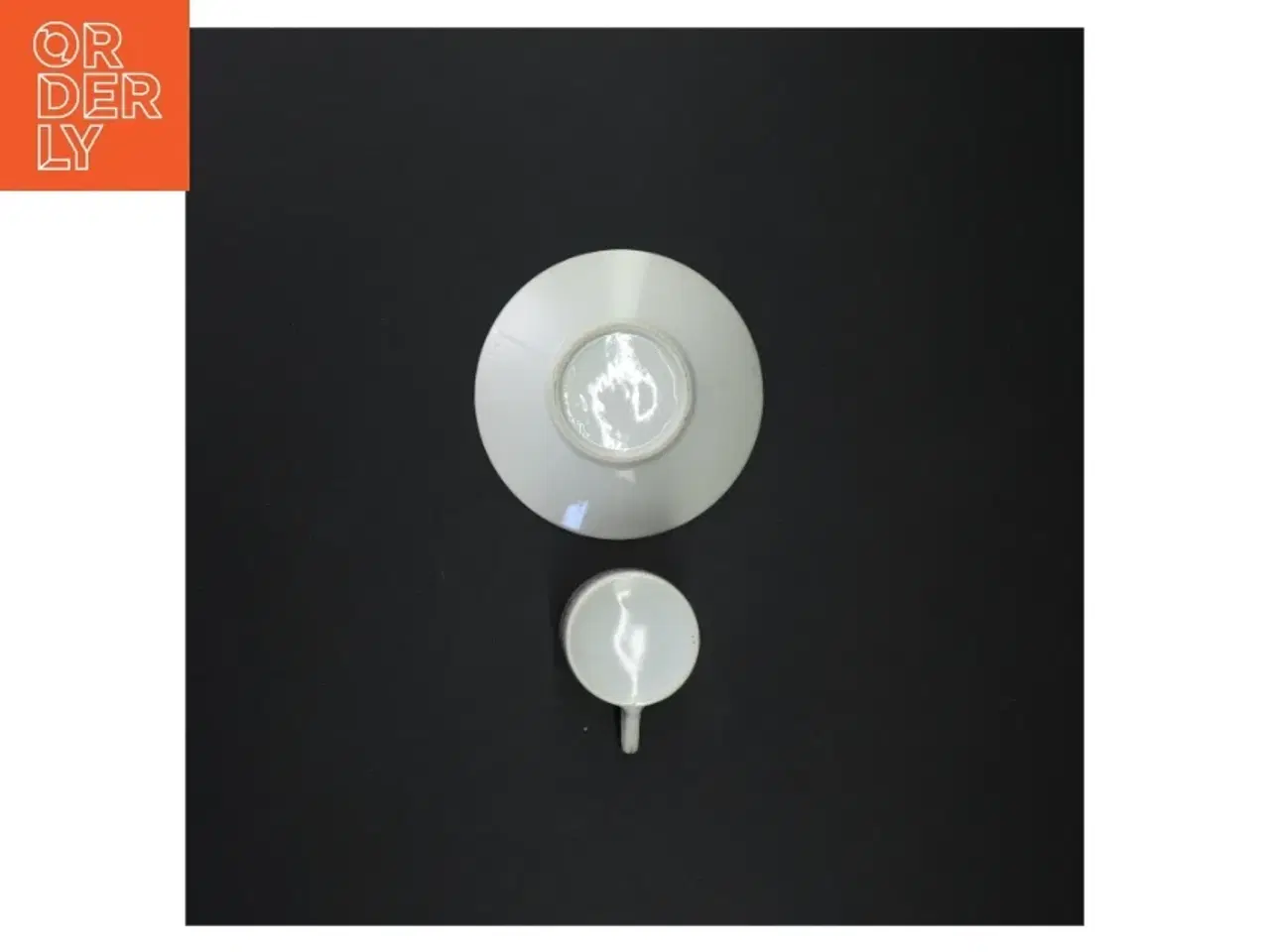 Billede 3 - Porcelænskop og underkop med rosenmønster (str. 11 x 6 cm)