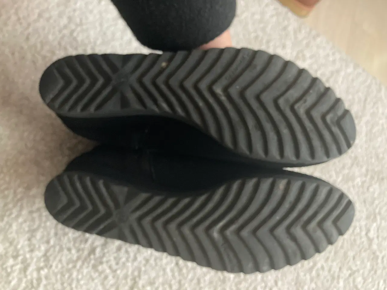 Billede 3 - Korte støvler fra Tamaris.