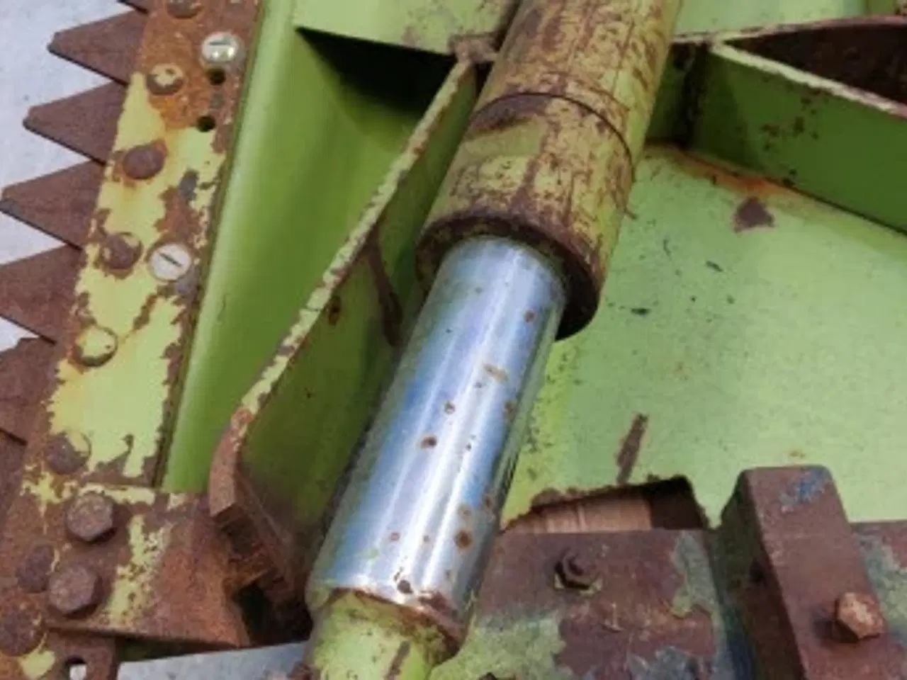 Billede 2 - Claas Commandor 116 Båcht Sidesknive