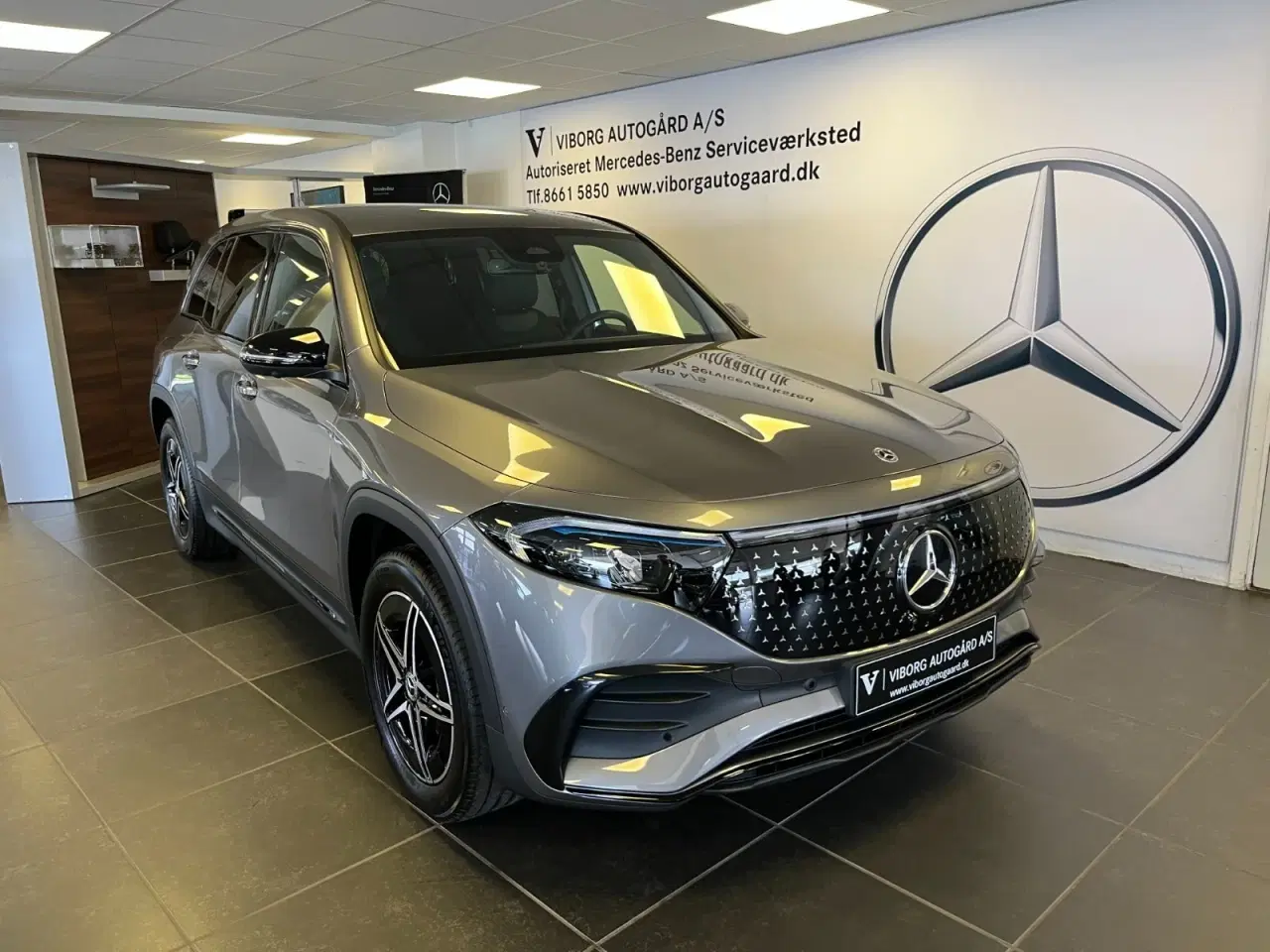 Billede 2 - Mercedes EQB300  AMG Line 4Matic