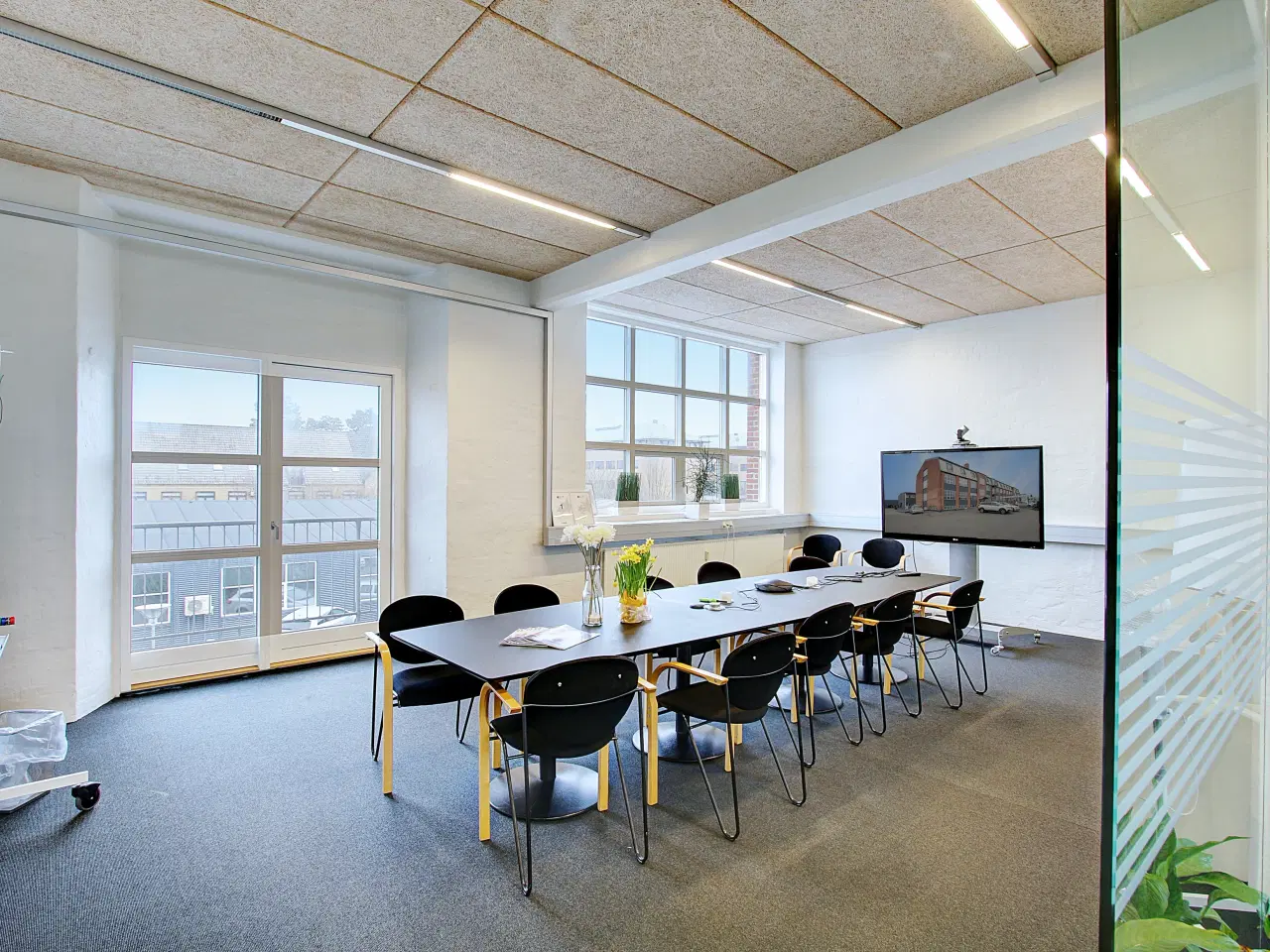 Billede 5 - Moderne kontorer/showroom/undervisningslokaler med godt lysindfald