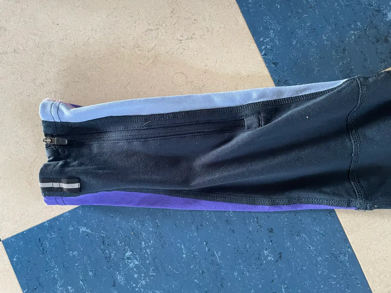 Billede 6 - Adidas løbetights mørkeblå
