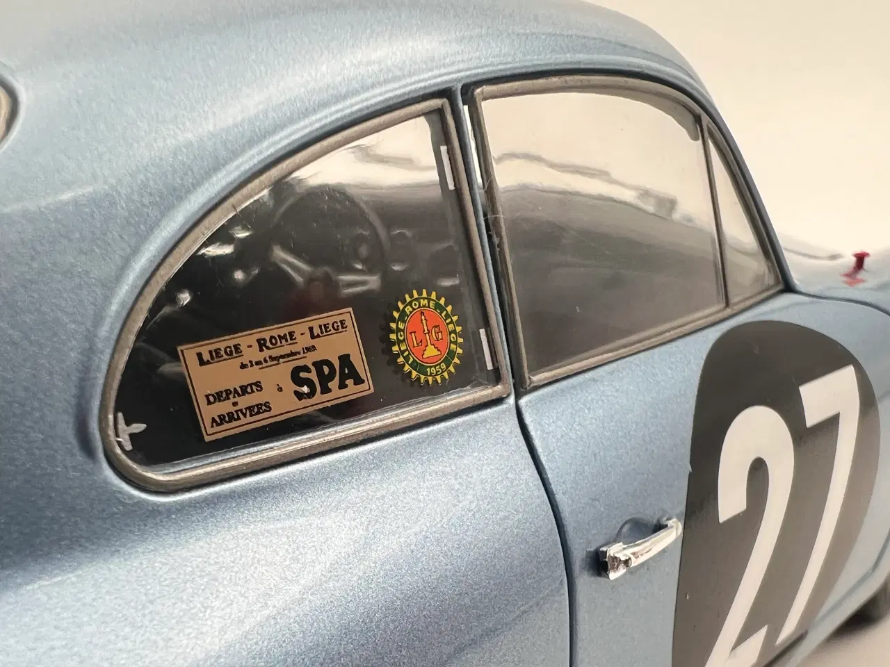 Billede 9 - 1960 Porsche 356 Carrera #27 - Schuco - 1:18 