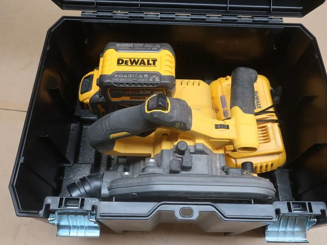 Billede 1 - Rundsav DEWALT DCS520