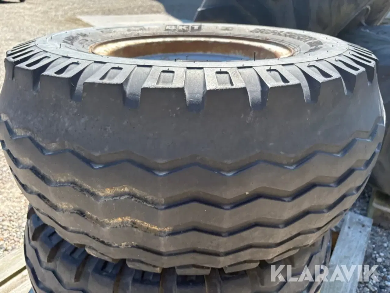 Billede 6 - Dæk Nokian & implement 4 styk.