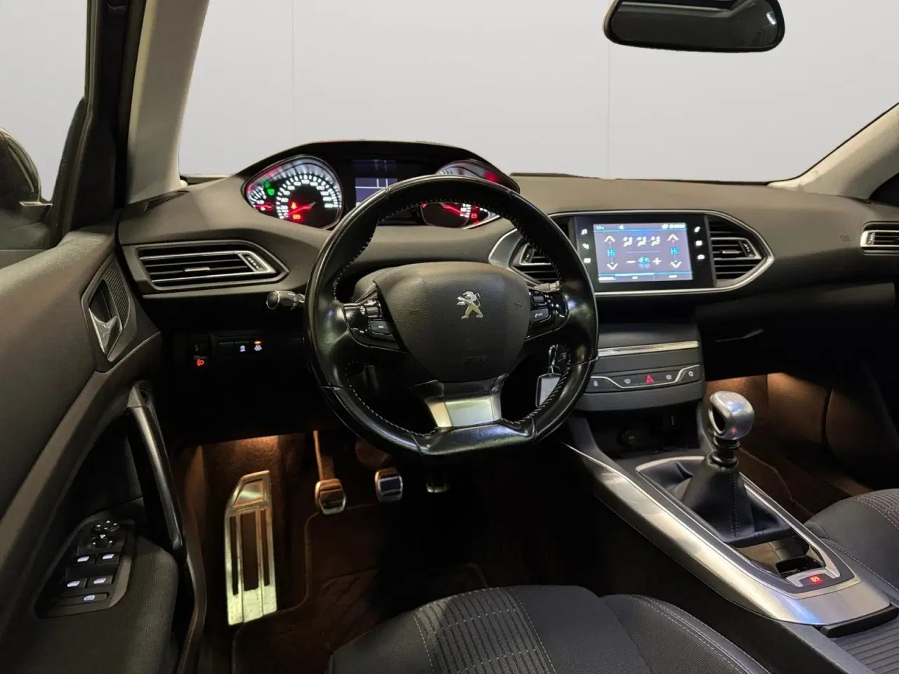 Billede 5 - Peugeot 308 1,2 e-THP 130 Selection Sky SW