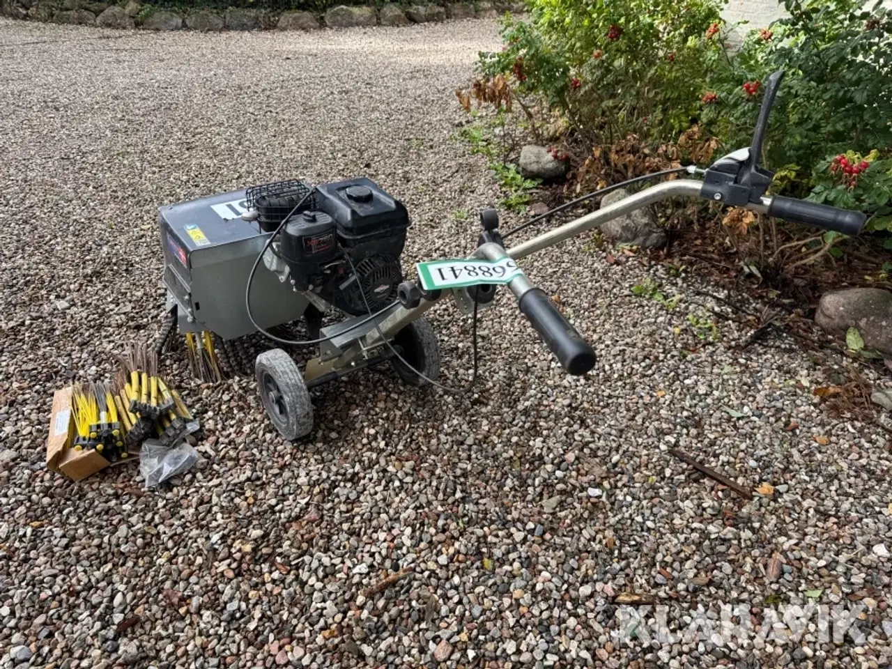 Billede 3 - Ukrudtsbørste Kwern Greenbuster Pro 3