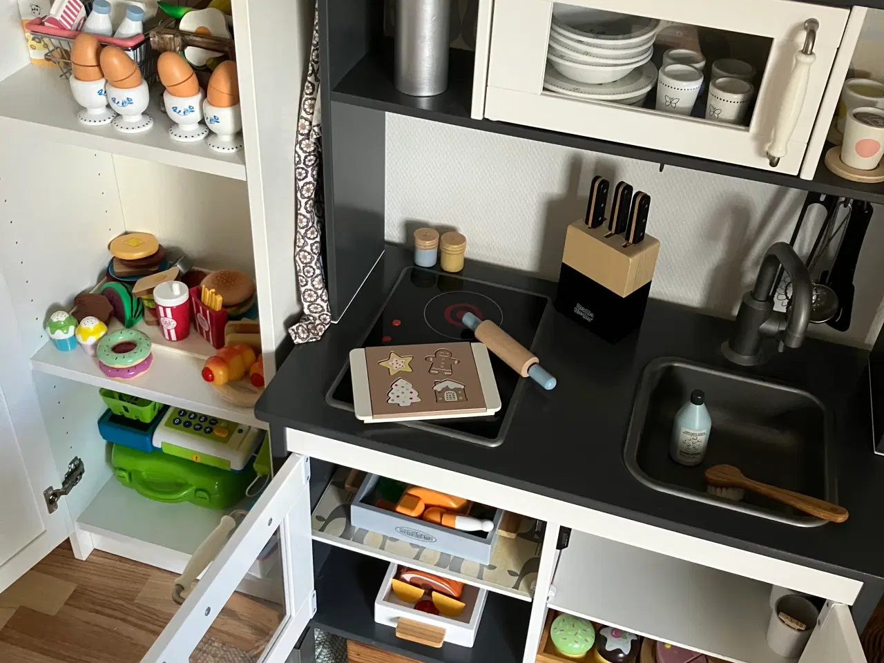 Billede 1 - Legekøkken med tilbehør 