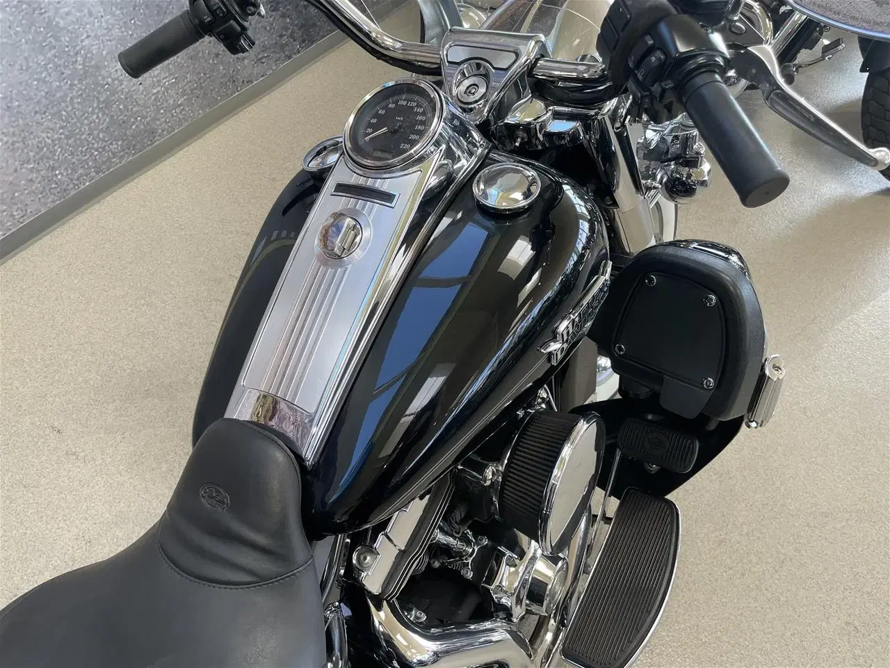 Billede 4 - Harley-Davidson FLHRC Road King Classic 96"