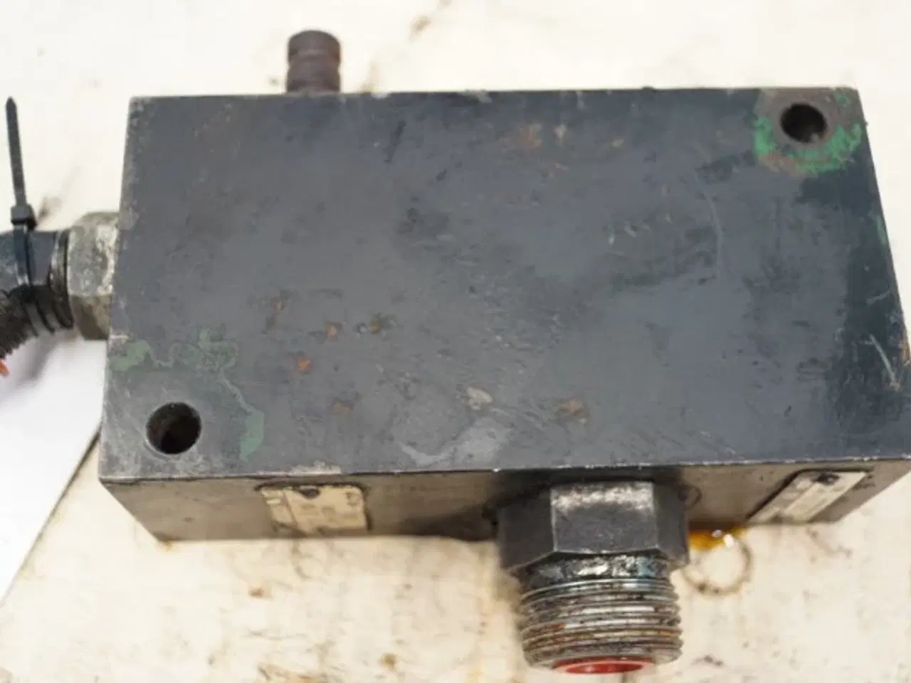 Billede 14 - John Deere 9780 CTS Ventilblok AH160003