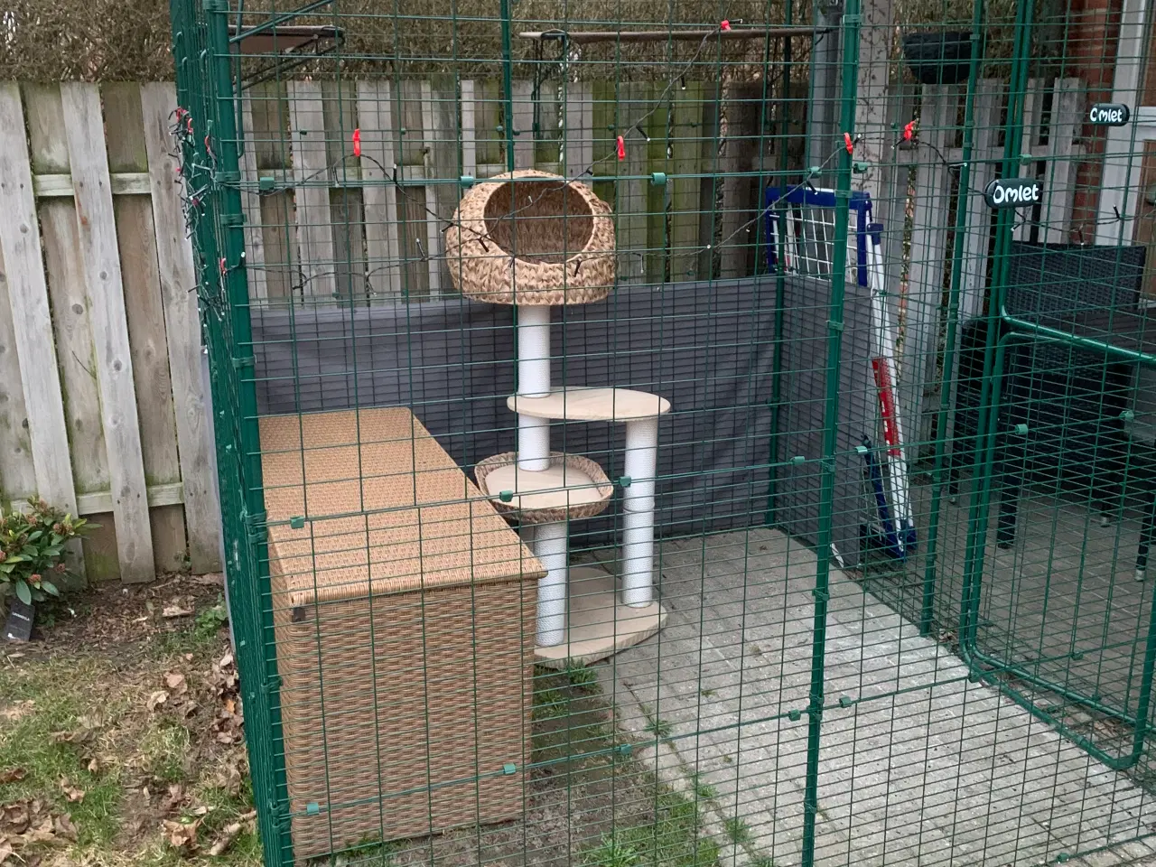 Billede 3 - Kattebur voliere pressening 3 hylder pløkker Omlet