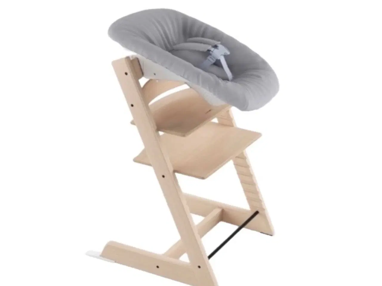 Billede 1 - UDLEJES - HIGHCHAIR with babyseat (Højstol)