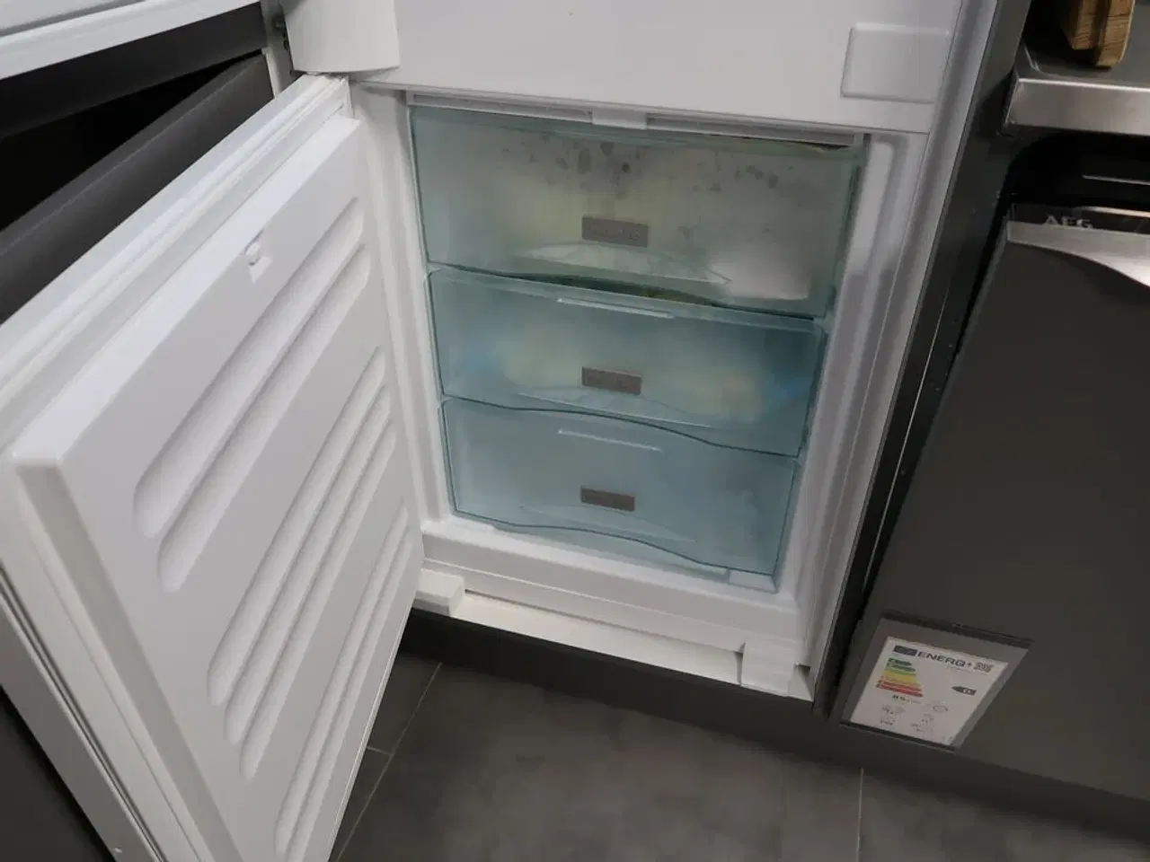 Billede 4 - Integreret køle/fryseskab MIELE KFN 37132 iD